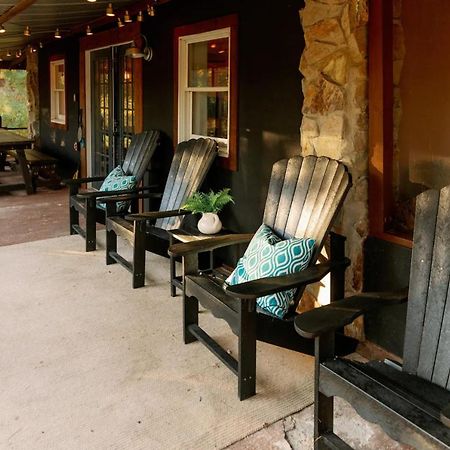 Hot Tub Charming & Chic Mountain Gem On Sleepy Creek Villa Berkeley Springs Kültér fotó