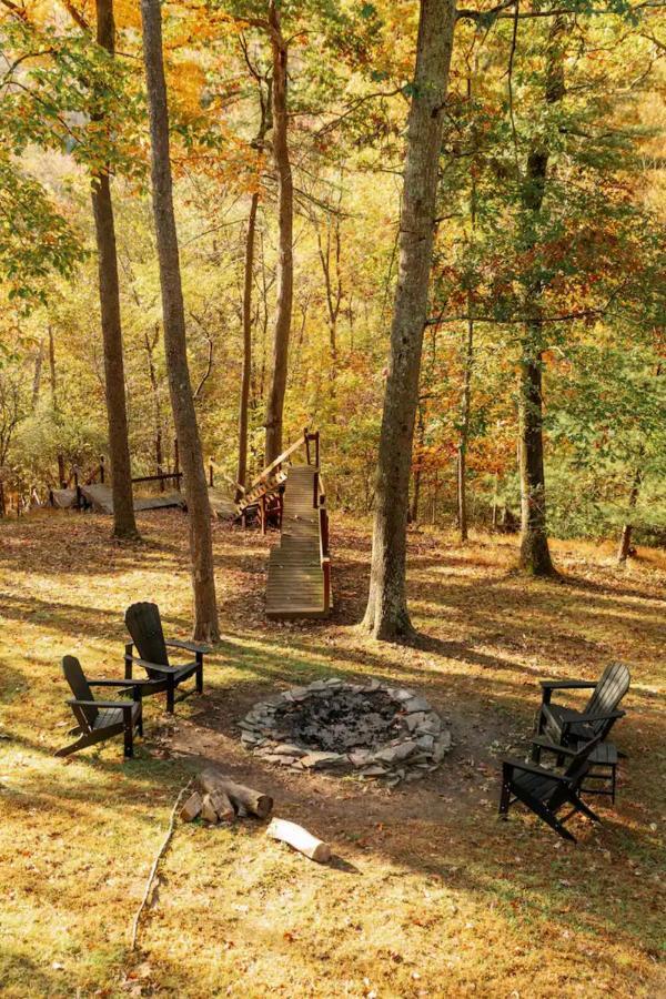 Hot Tub Charming & Chic Mountain Gem On Sleepy Creek Villa Berkeley Springs Kültér fotó