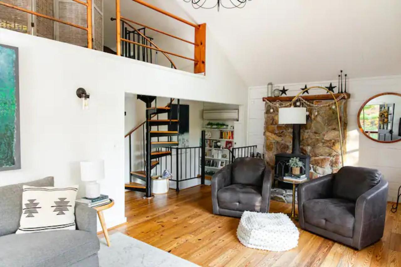 Hot Tub Charming & Chic Mountain Gem On Sleepy Creek Villa Berkeley Springs Kültér fotó
